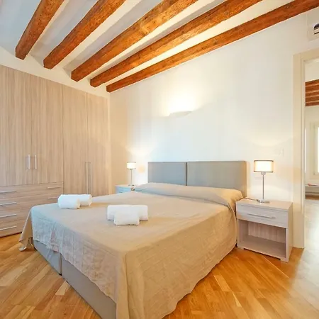 Dolcevita N 393 * Veneza